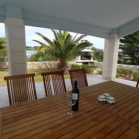 Holiday Mari Tatil Evi *